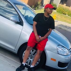 Meet your Posher, Shania